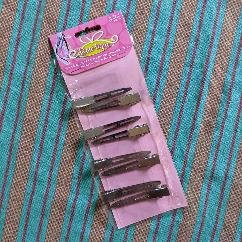 FREE 🎉 w/purchase - Crafting hair clips